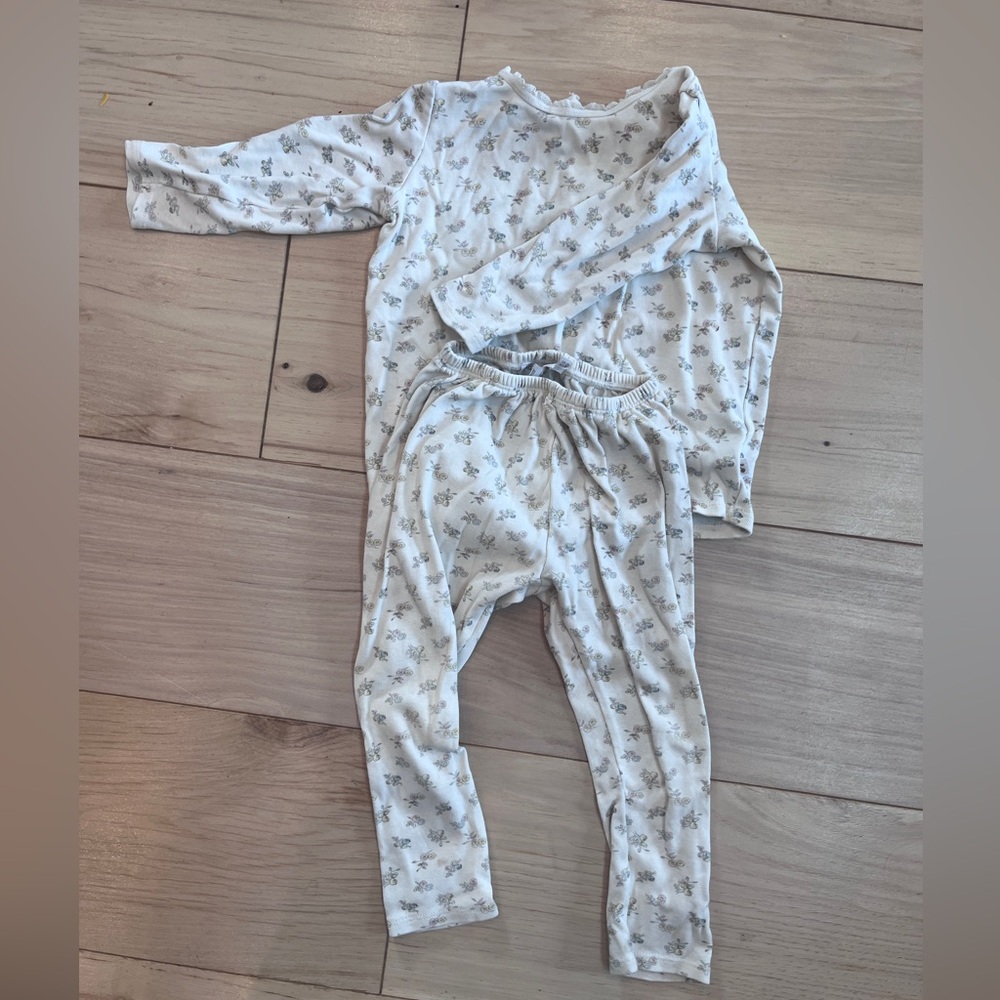 Bonpoint Cream Onesie with Subtle Floral Design matching set-fits more like 2T